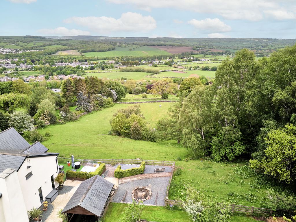 Property photo 3 of 53