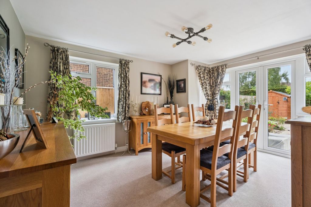 Property photo 3 of 18 Dining Room