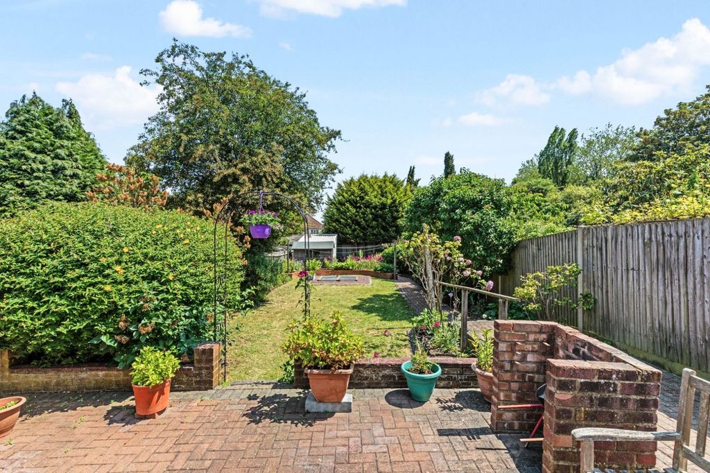 Property photo 2 of 14 Picture No. 24