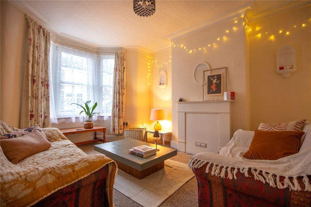 Property photo 2 of 13 Picture No. 23