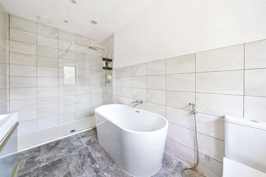 Property photo 2 of 22 Picture No. 03