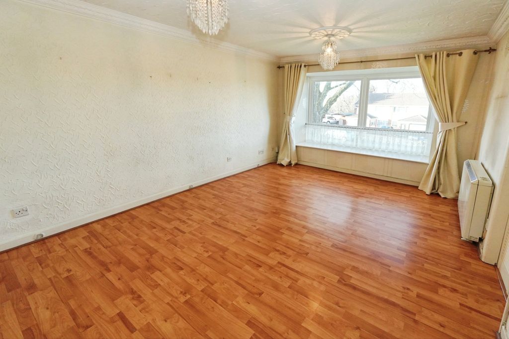 Property photo 3 of 10 Lounge/Dining Room