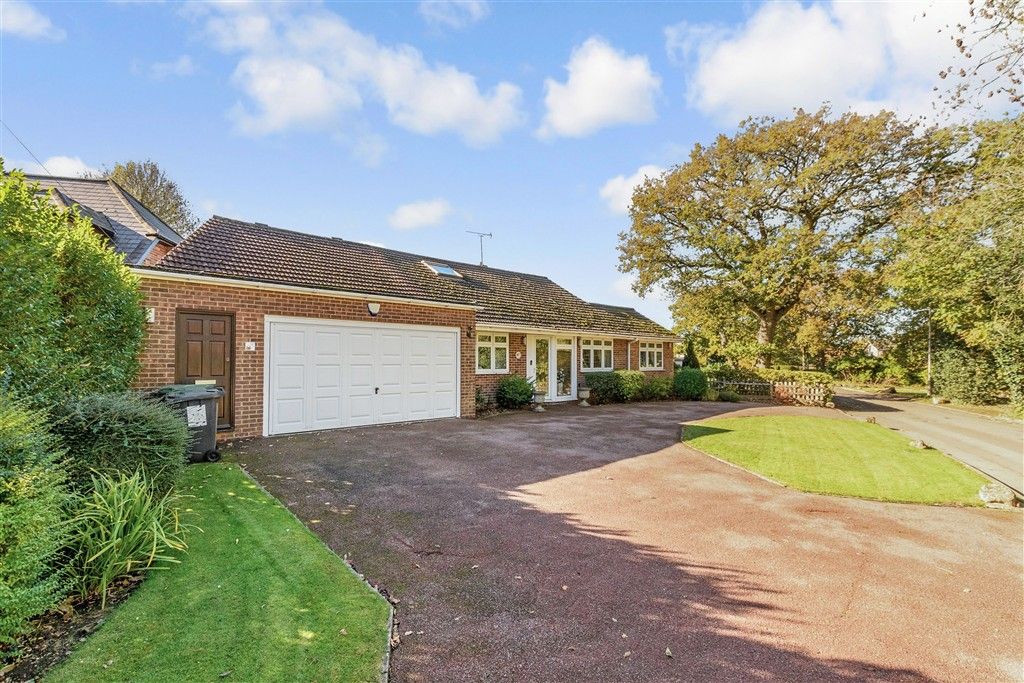 Property photo 2 of 17 External (Brochure)