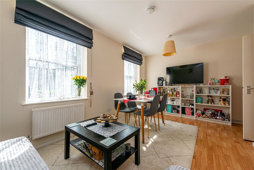 Property photo 1 of 13 Picture No. 16