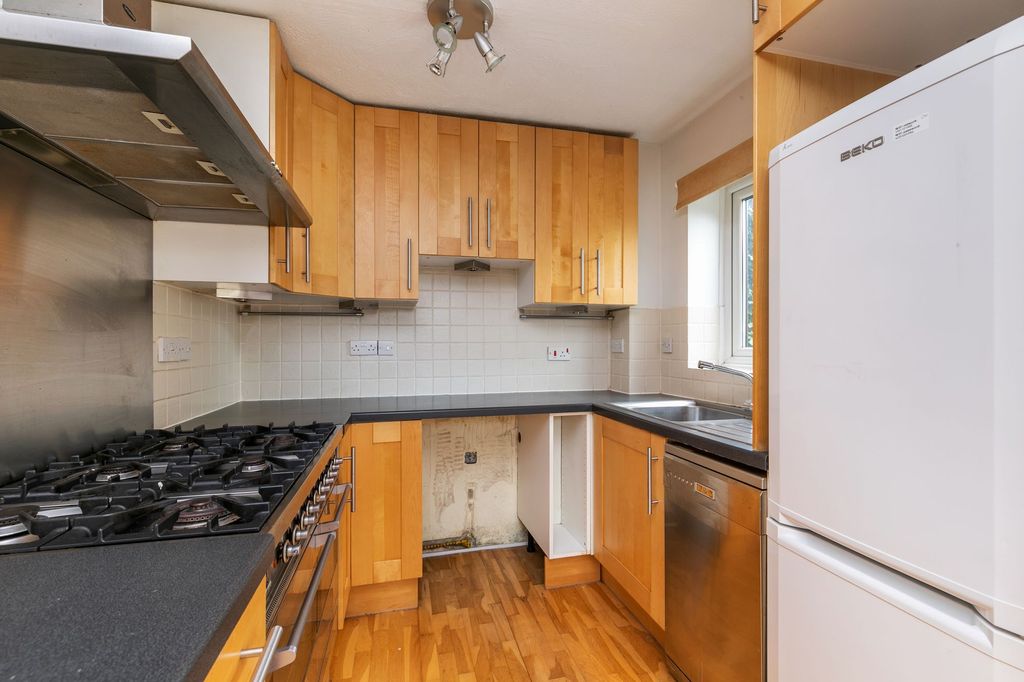 Property photo 3 of 7