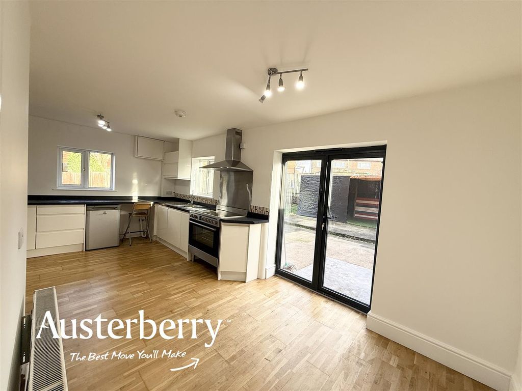 Property photo 2 of 10 Img_2528.Jpg