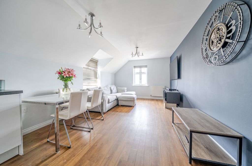 Property photo 3 of 12 1448494-12-69E116...