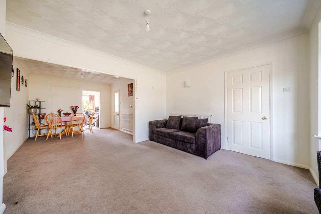 Property photo 3 of 20 1423246-8-69Aa048...