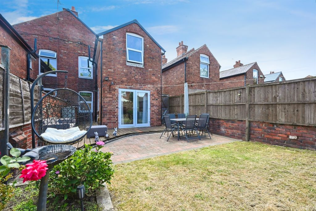 Property photo 1 of 13