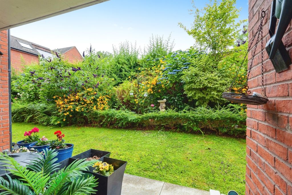 Property photo 3 of 14
