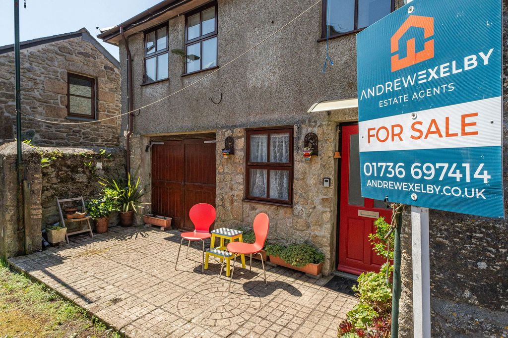 Property photo 2 of 18