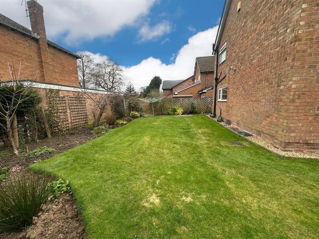 Property photo 2 of 19
