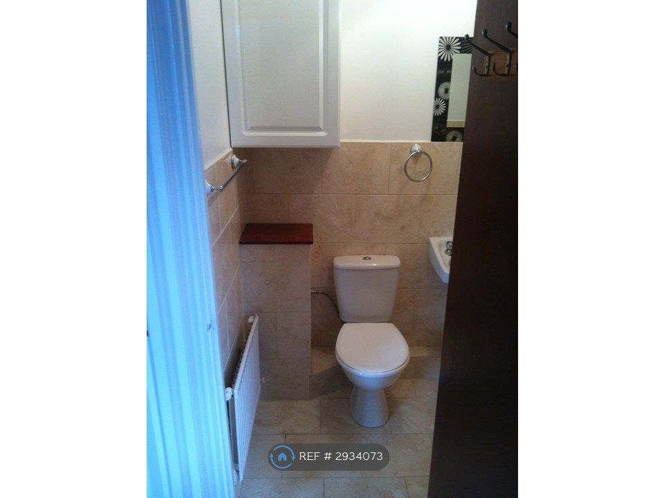 Property photo 3 of 4