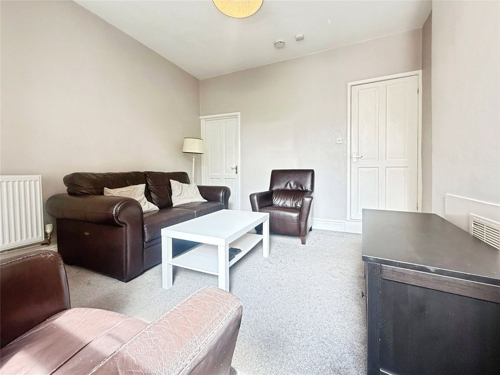 Property photo 2 of 14 Picture 2