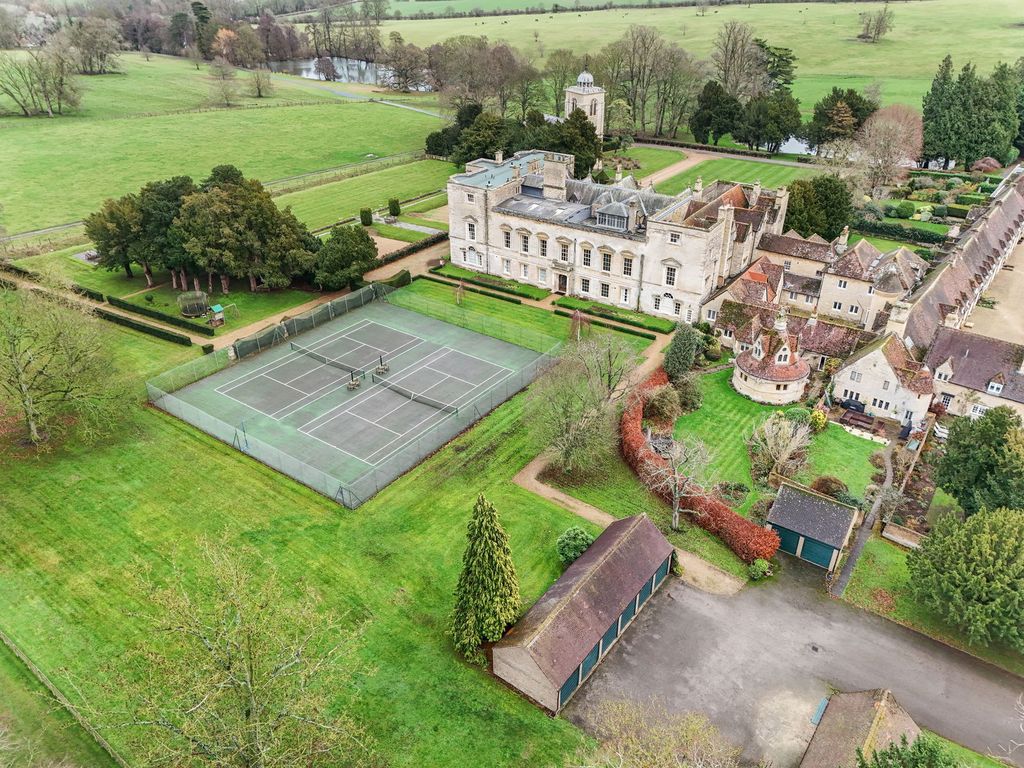 Property photo 2 of 21