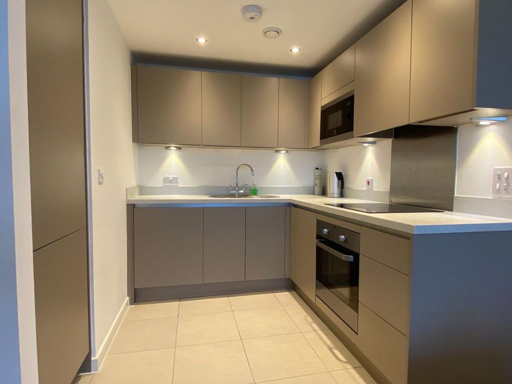 Property photo 1 of 10 Kitchen