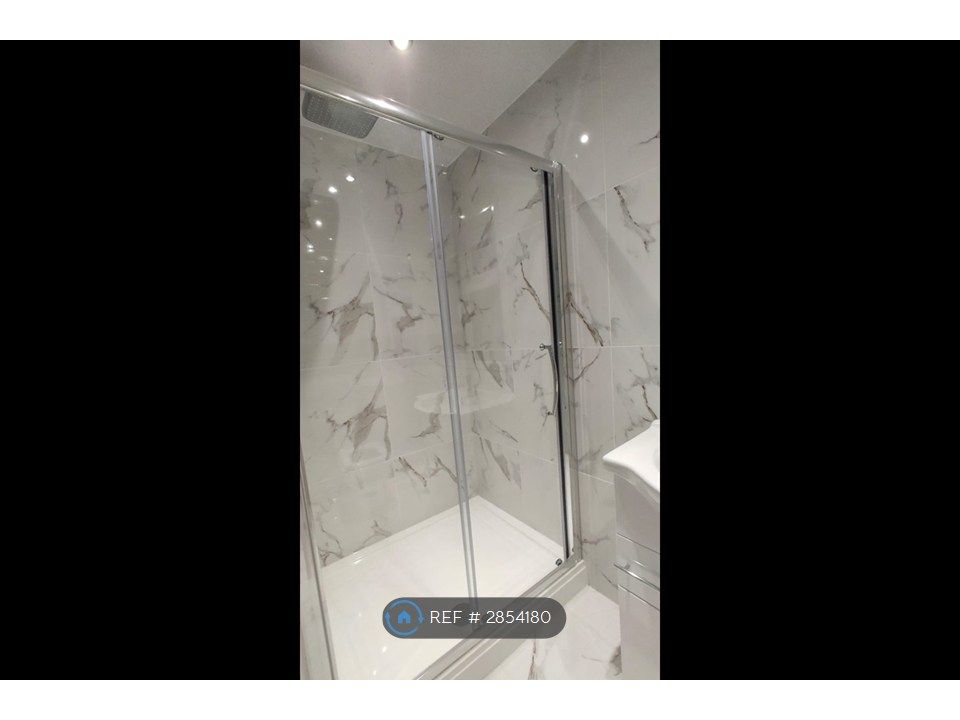 Property photo 3 of 5 Brand New Shower