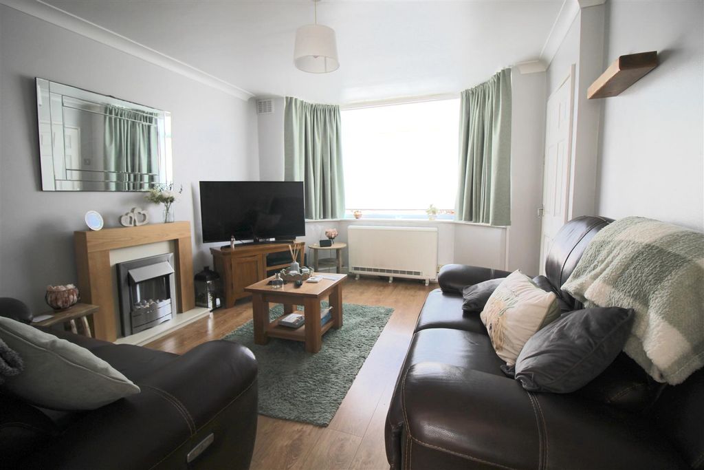 Property photo 2 of 13 Img_8450.Jpg