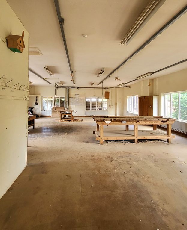 Property photo 2 of 4