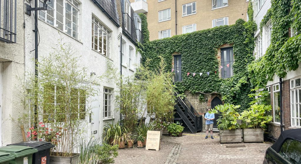 Property photo 2 of 12 Kendrick Mews South Kensington Sw7 Building For Sale West London 7A Kendrick.Jpg