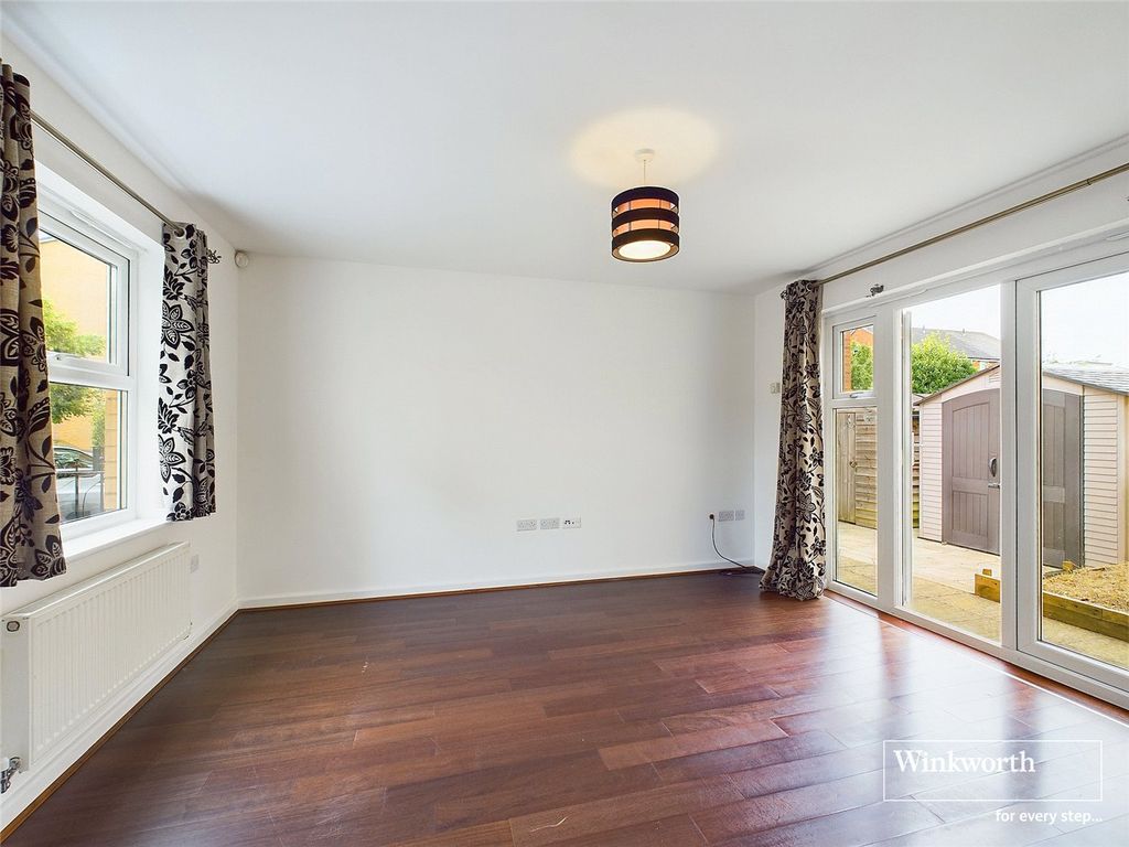 Property photo 2 of 11 Picture No. 08
