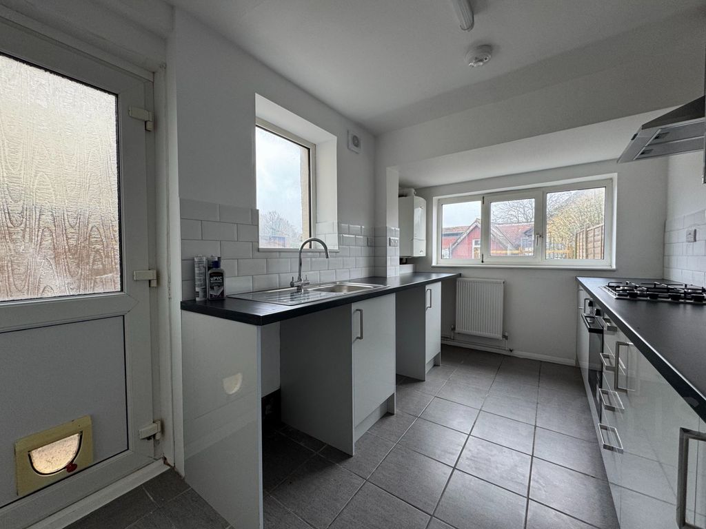 Property photo 2 of 12 Photo 2