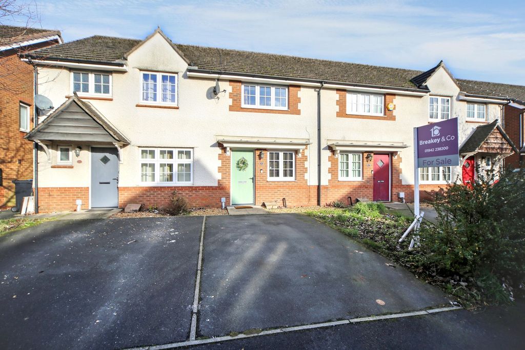 Property photo 1 of 16