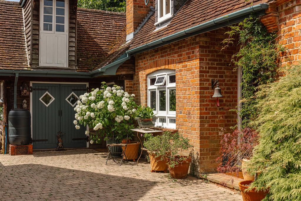 Additional image 15 of 2 bed detached house for saleDuxhurst Lane, Reigate RH2