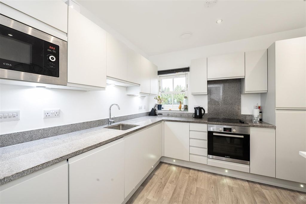 Property photo 2 of 10 Forest-View-01.Jpg