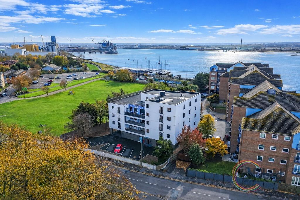 Property photo 1 of 13 B2E57c8B-904A-4A60-89Eb-9E220c334Aa4.Jpeg