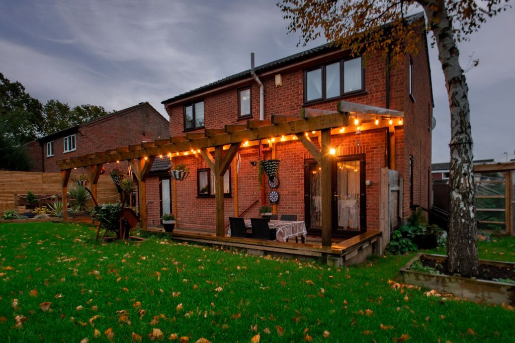 Property photo 2 of 28 Picture No. 34