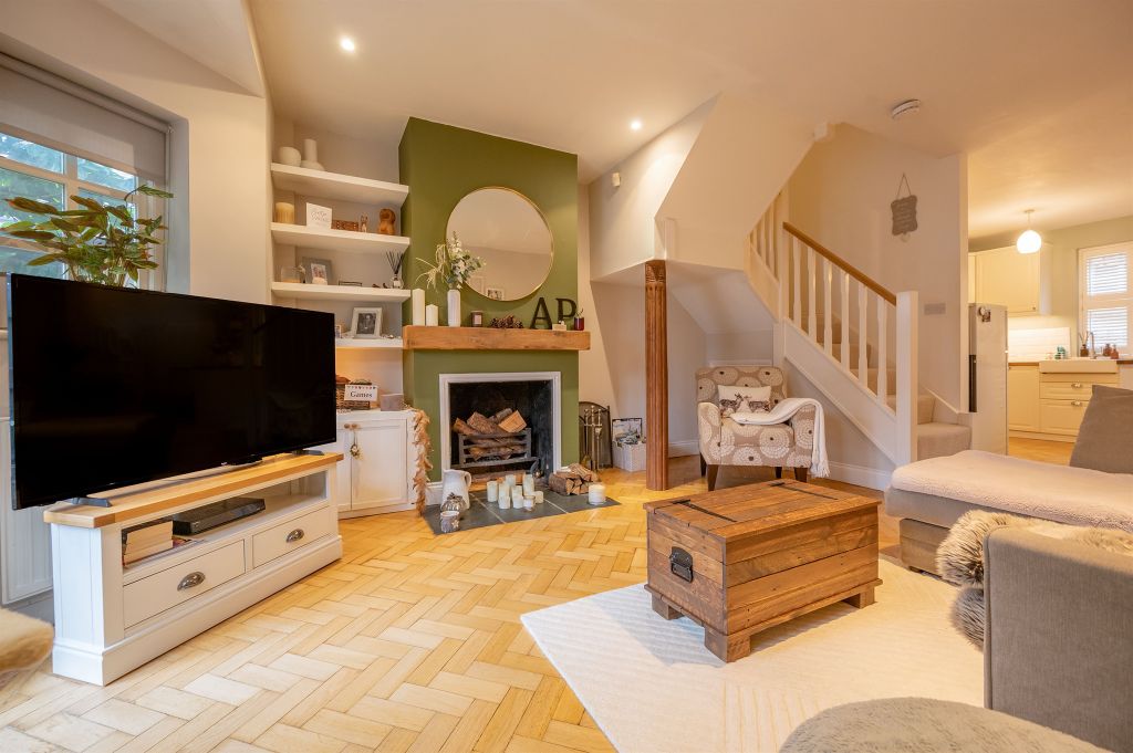 Property photo 2 of 14