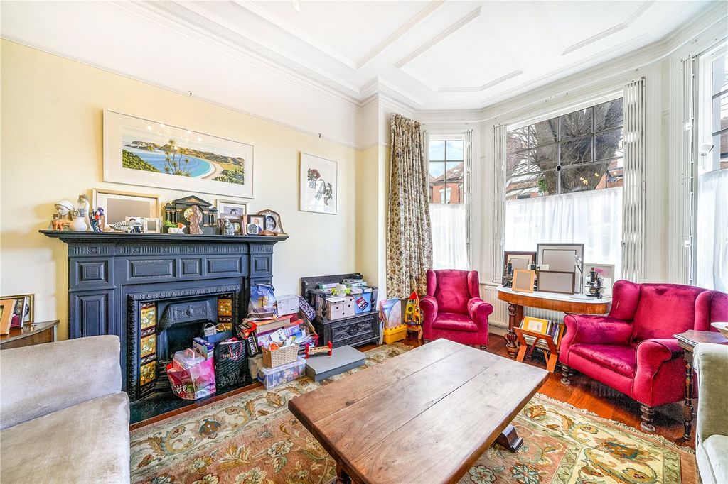 Property photo 2 of 34 Picture No. 37