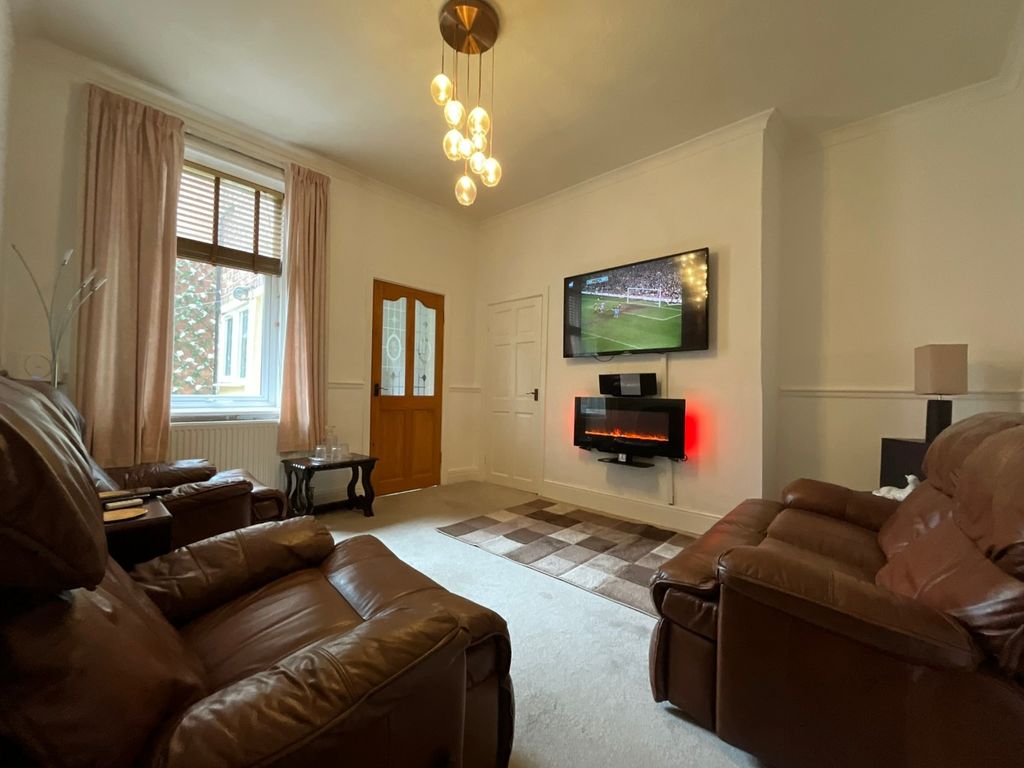 Property photo 1 of 11 4477032