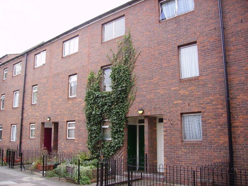 Property photo 1 of 2