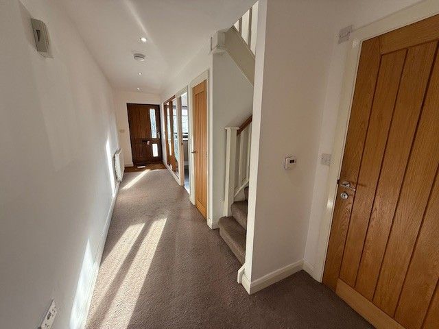 Property photo 3 of 11 Photo