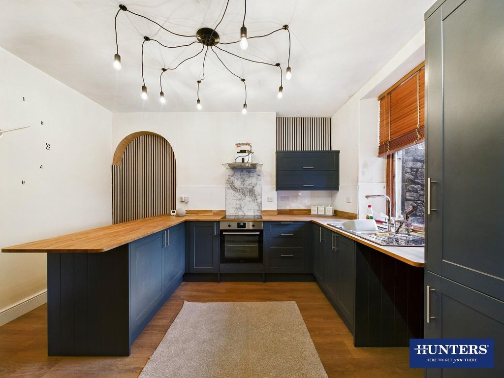 Property photo 2 of 29 Kitchen/Diner