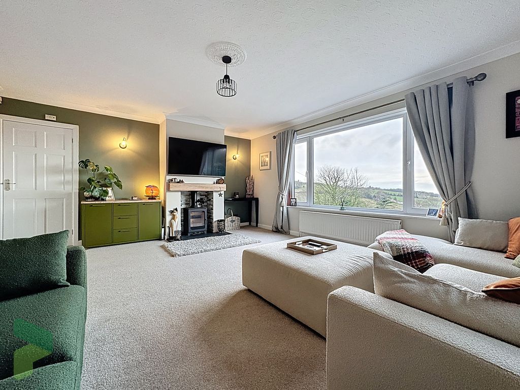 Property photo 2 of 36