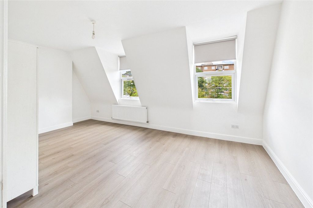 Property photo 2 of 11 Picture No. 05