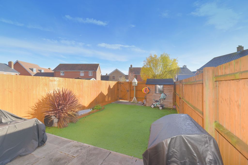 Property photo 3 of 20