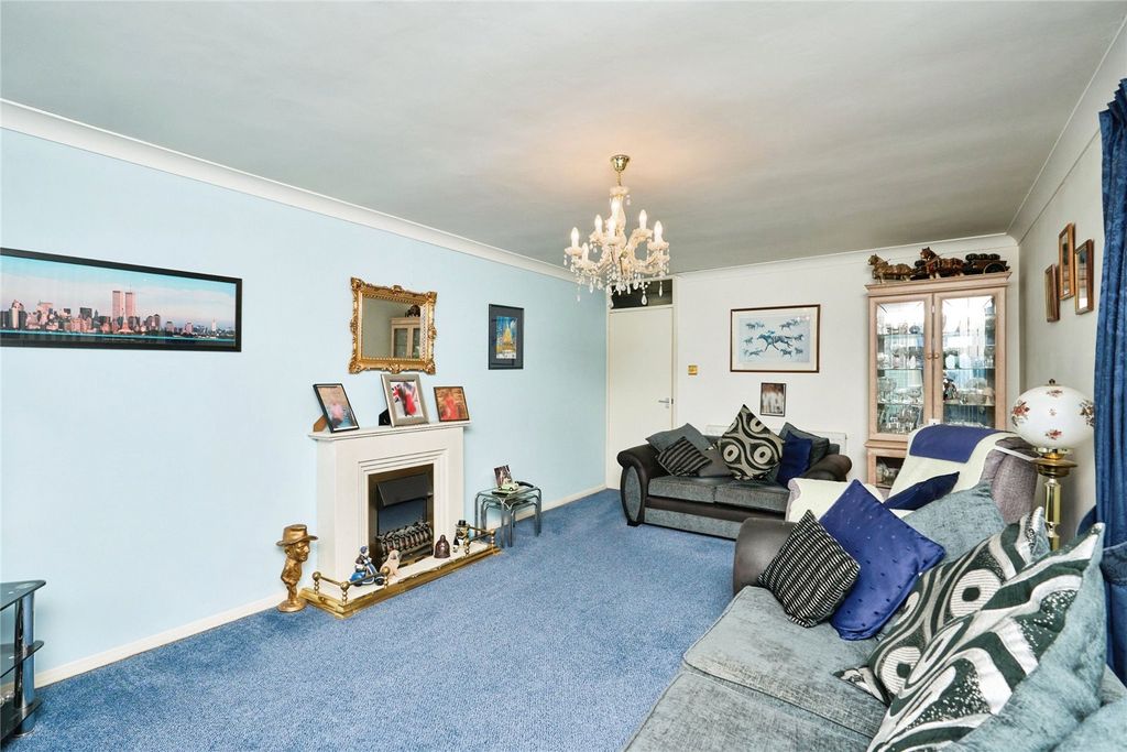 Property photo 3 of 22 Picture No. 14