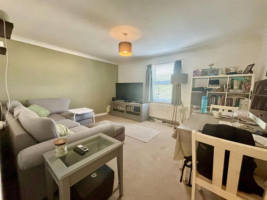 Property photo 3 of 14 Living/Dining Room
