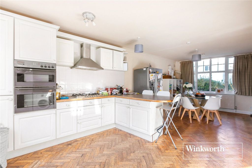 Property photo 1 of 13 Picture No. 12