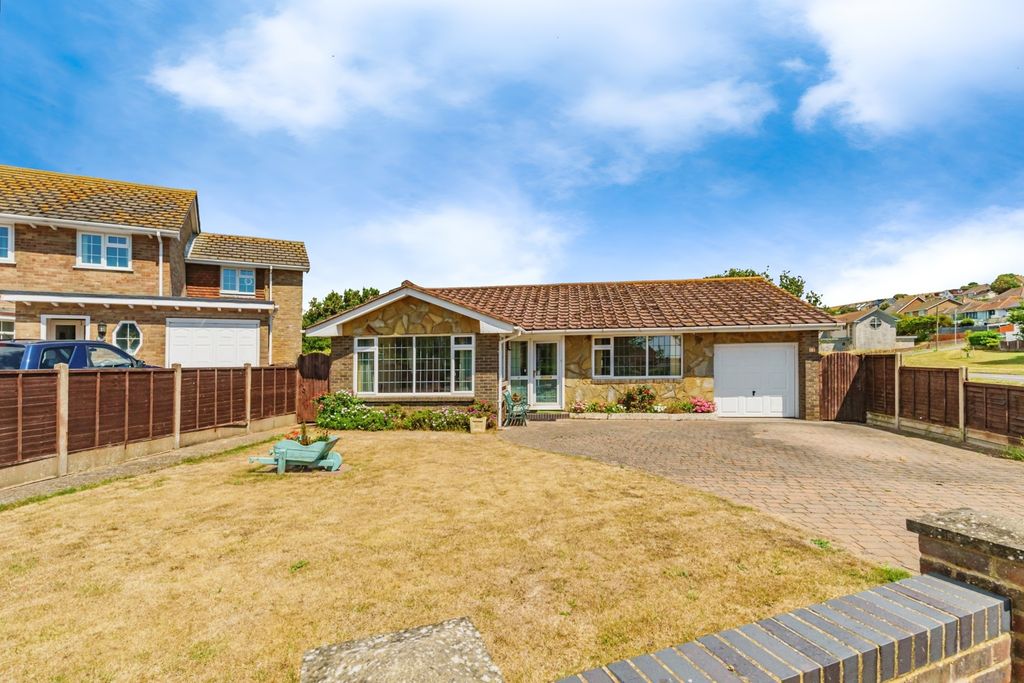 Property photo 1 of 16 Front