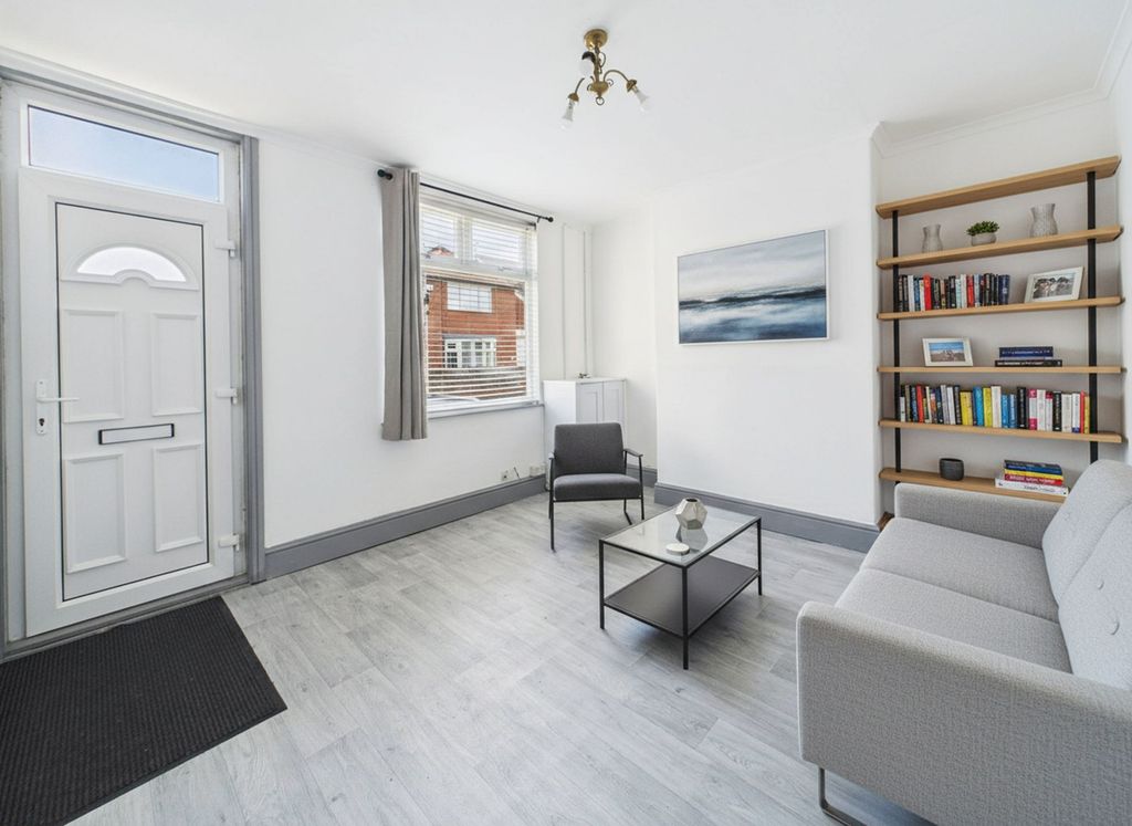 Property photo 2 of 15 Lounge (Virtually Furnished)