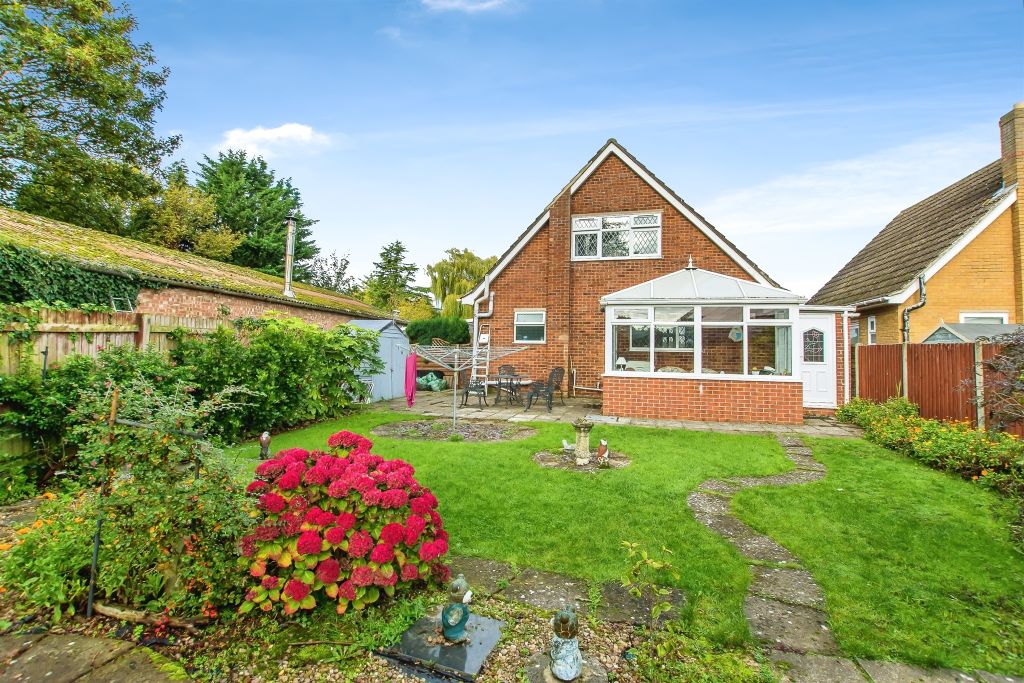 Property photo 2 of 17