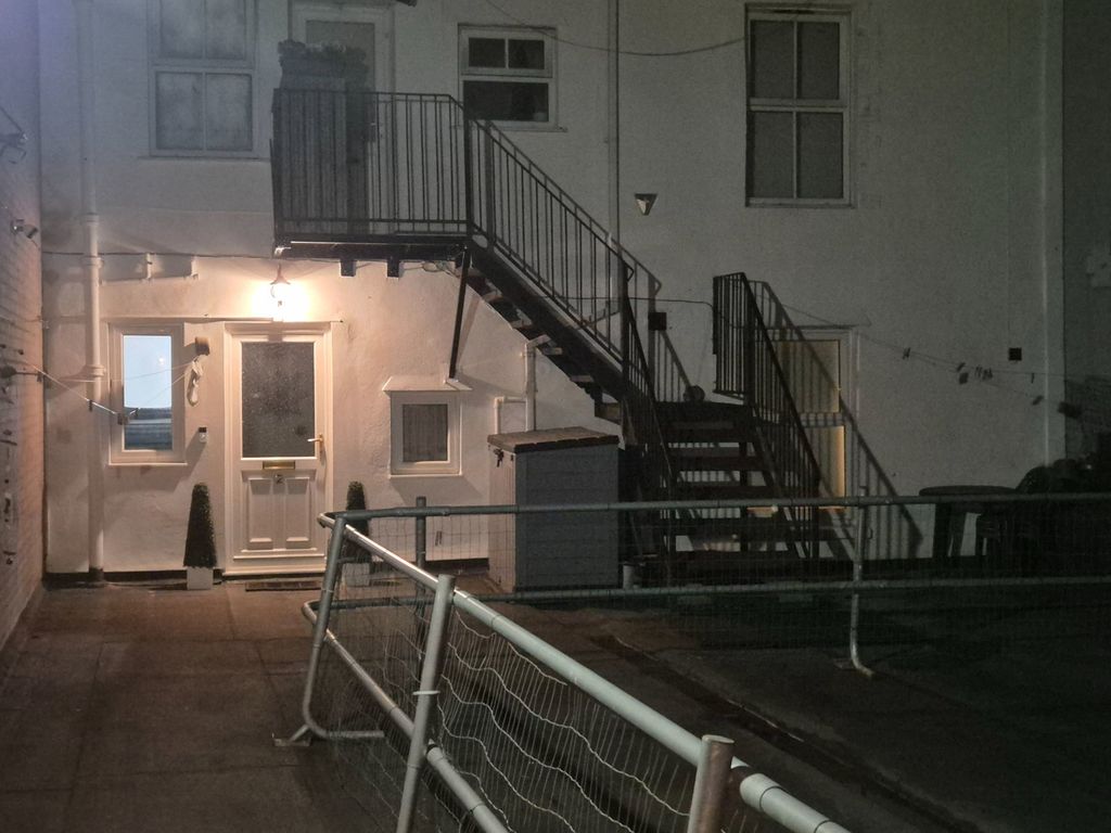 Additional image 10 of 2 bed flat for saleHopkins Lane, Newton Abbot TQ12
