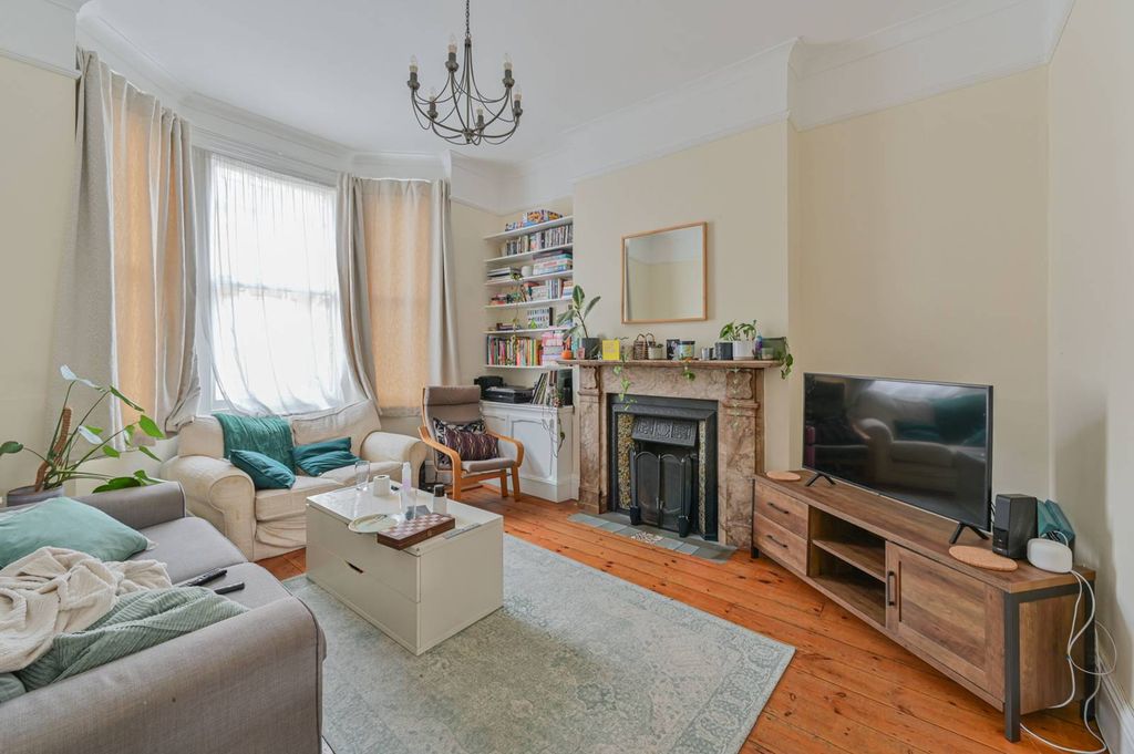 Property photo 2 of 14