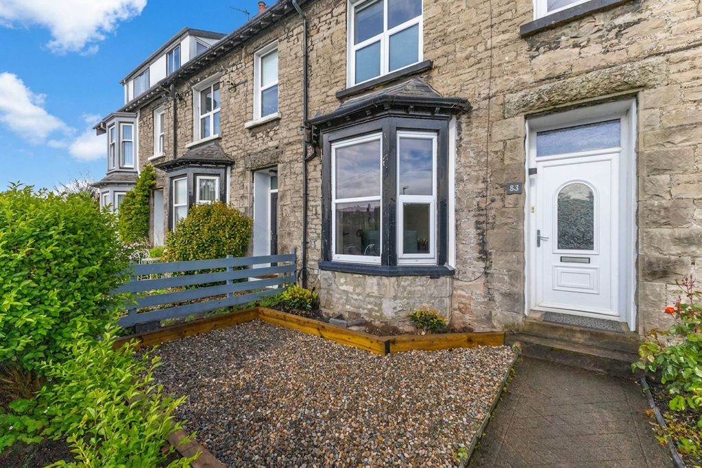 Property photo 1 of 30