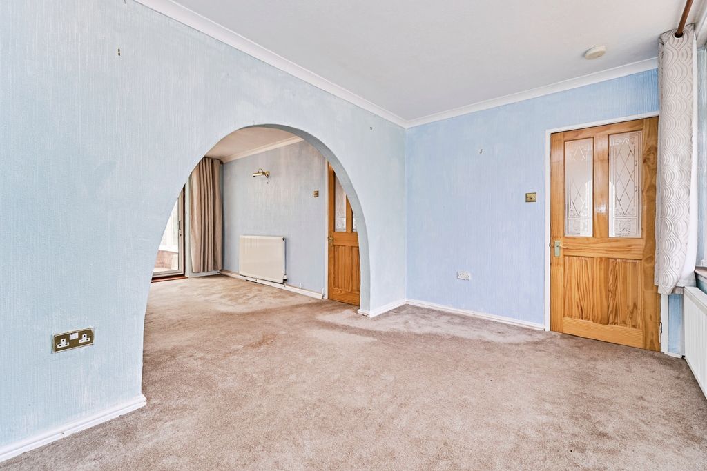 Property photo 3 of 15